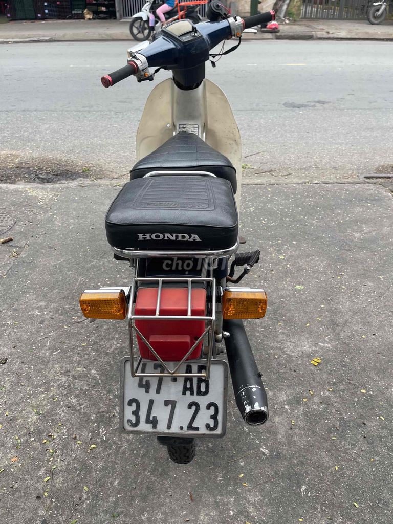 cúp 50 cc không cần bằng lái máy êm mạnh. Mua bán Xe máy tại Thành phố Dĩ An Bình Dương được đăng bởi kha nguyen  hình 4