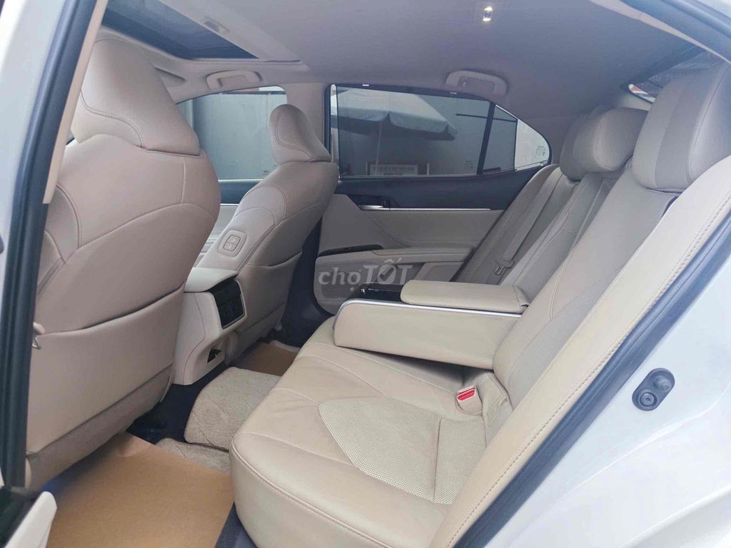 Camry 2020 2.5Q có thương lượng. Mua bán Ô tô tại Huyện Thống Nhất Đồng Nai được đăng bởi Nguyễn An hình 8