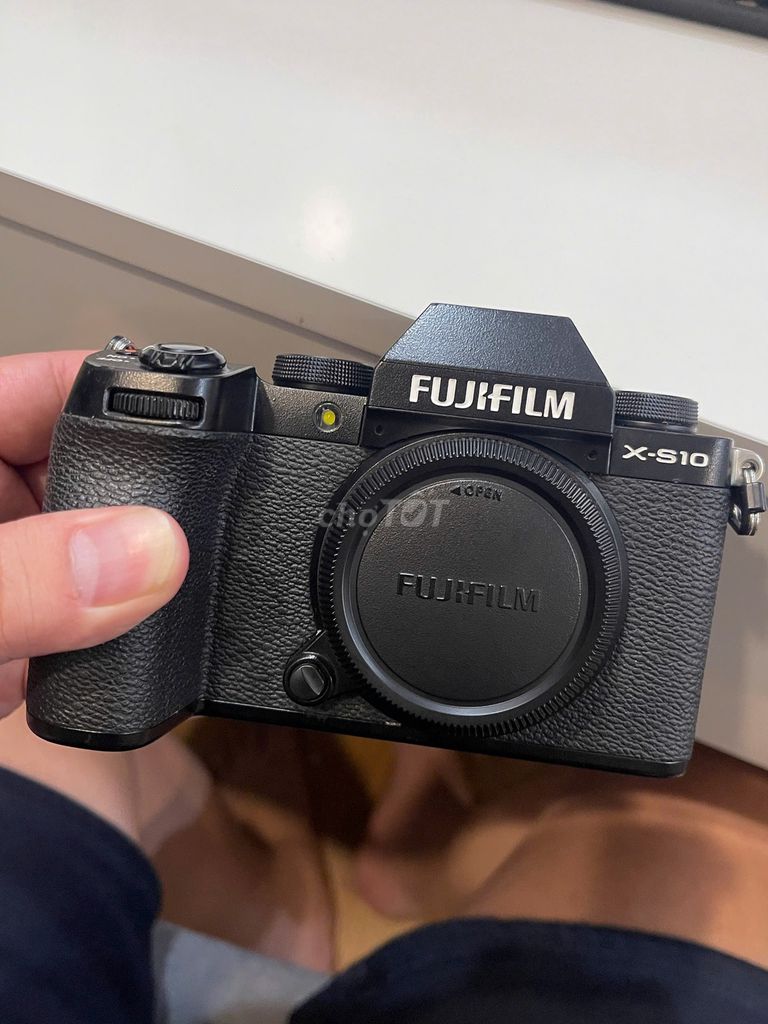 Máy ảnh Fujifilm X-S10 Đen Đã sử dụng. Mua bán Máy ảnh, Máy quay tại Quận Đống Đa Hà Nội được đăng bởi Doanh Nguyễn hình 1