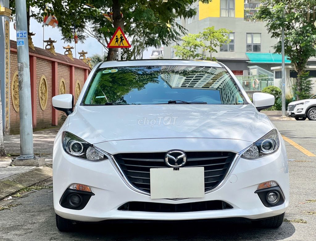 Mazda 3 1.5 AT Hatchback 2015 - 48000km. Mua bán Ô tô tại Thành phố Dĩ An Bình Dương được đăng bởi Siêu Thị Ô Tô Bình Dương  hình 1