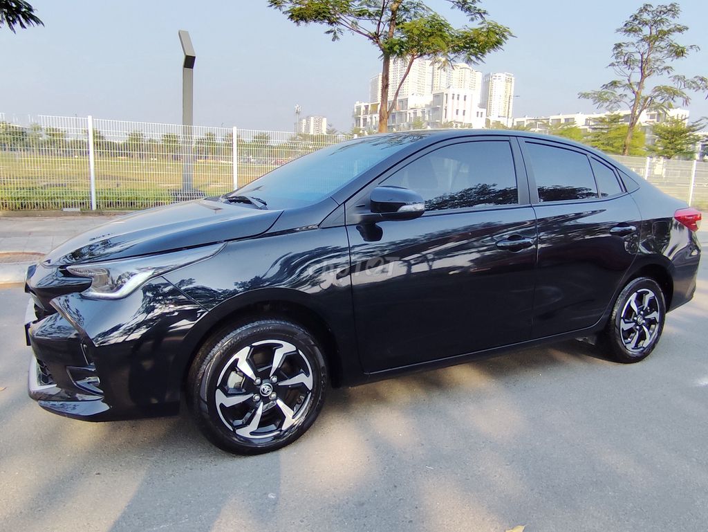Toyota Vios 1.5E 2023 Đen 4,2 vạn xe CHẤT ĐẸP MỚI. Mua bán Ô tô tại Quận Hoàng Mai Hà Nội được đăng bởi Mr Chốt Auto hình 2