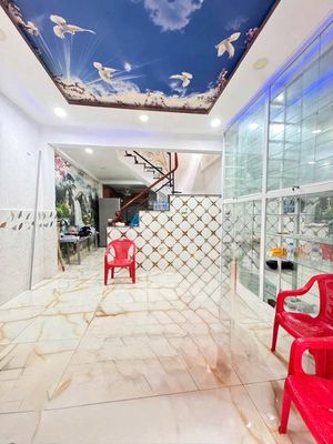 Rent · 4 bd · 40 м² · Quận 11, ул. Đường Bình Thới