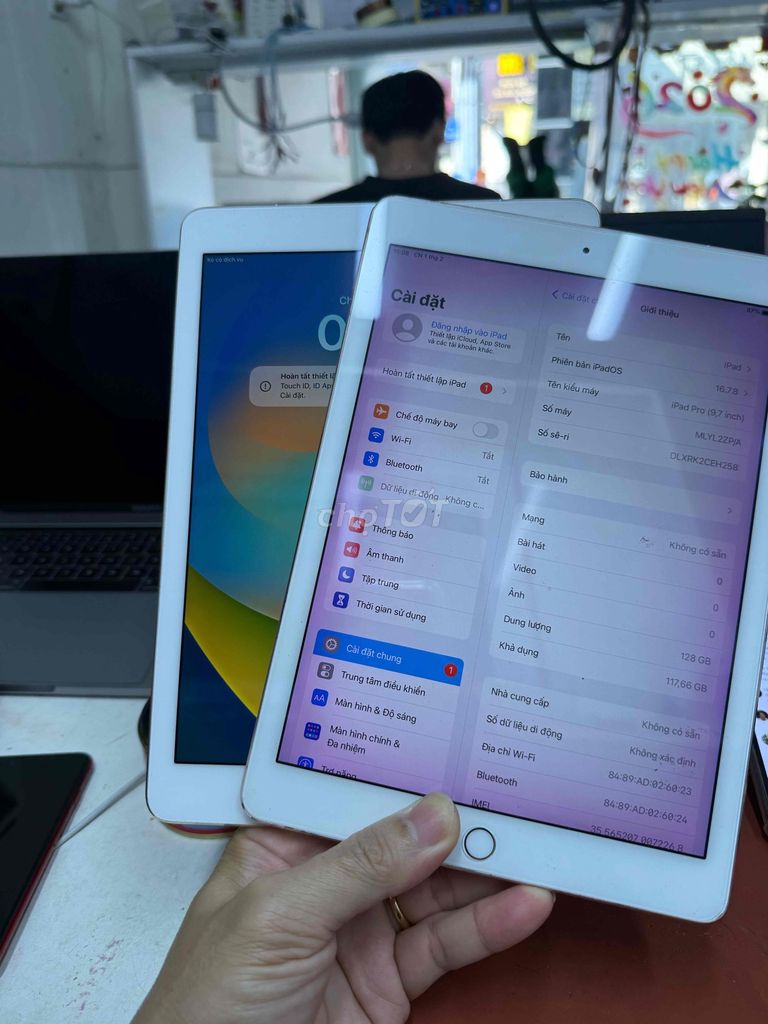 Apple iPad pro 9.7 4GB/128GB Vàng hồng. Mua bán Máy tính bảng tại Quận Phú Nhuận Tp Hồ Chí Minh được đăng bởi hoang anh 255 hình 1