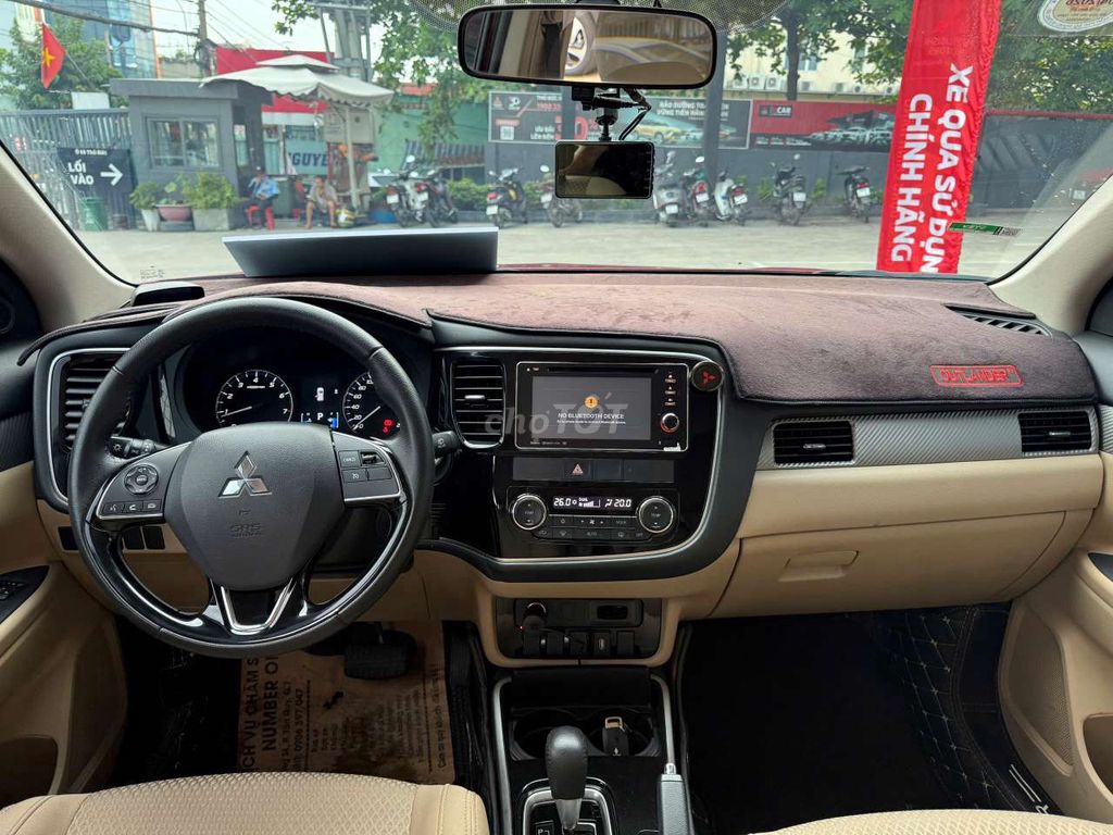 Mitsubishi Outlander CVT 2018 Đỏ - Odo 29300 km. Mua bán Ô tô tại Thành phố Thủ Đức Tp Hồ Chí Minh được đăng bởi Mitsubishi Chính Hãng hình 12