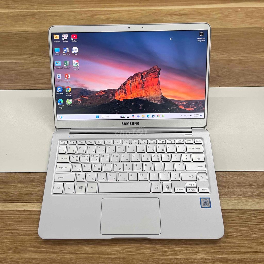 Samsung Notebook 9 Core i5 8265U 8GB 256GB 13.3FHD