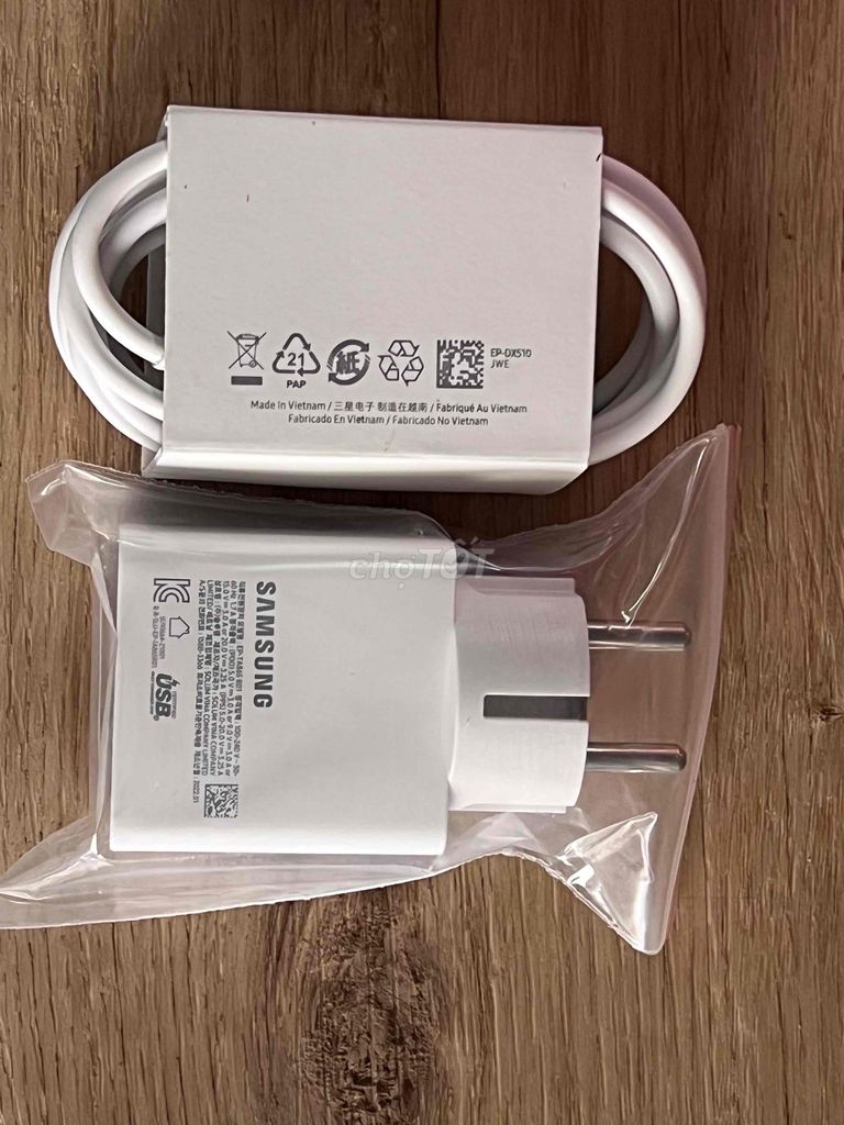 Sạc điện thoại Samsung Trắng. Mua bán Phụ kiện (Màn hình, Chuột...) tại Thành phố Bắc Ninh Bắc Ninh được đăng bởi Nguyễn Đại Phúc hình 1