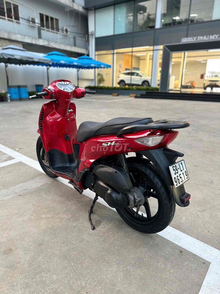 SH150cc 2001 nhậpÝ bstp,chính chủ,xe đẹp máy êm ru. Mua bán Xe máy tại Quận 7 Tp Hồ Chí Minh được đăng bởi Trung Anh hình 4