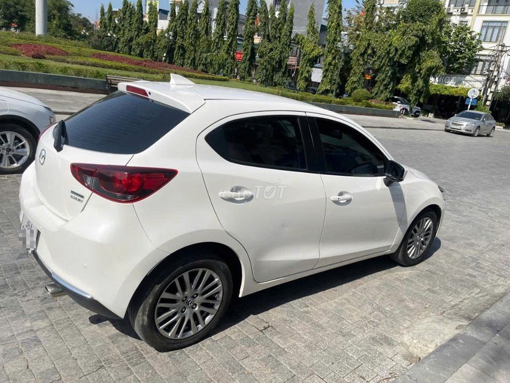 Mazda 2 2022 Sport Luxury 60828 km. Mua bán Ô tô tại Huyện Quảng Xương Thanh Hóa được đăng bởi Bùi Tuấn hình 3