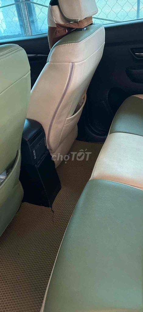 Suzuki Ertiga 2019 - 78000 km. Mua bán Ô tô tại Huyện Bảo Lâm Lâm Đồng được đăng bởi Thuỳ Châm hình 3