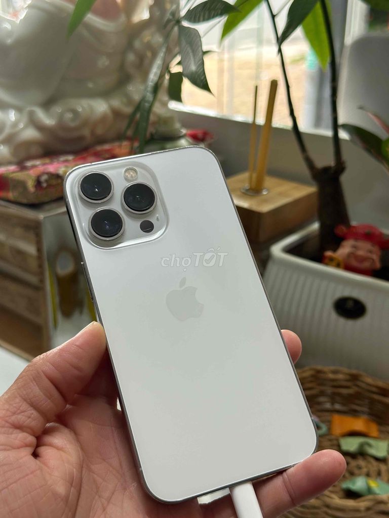 iPhone 13 Pro 128GB LL/A màu trắng zin chuẩn. Mua bán Điện thoại tại Thành phố Đồng Xoài Bình Phước được đăng bởi Hoàng hải hình 1