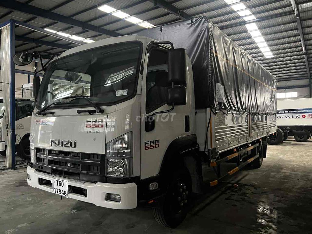 Xe tải Isuzu 6t5 2024 FRR650 Mui Bạt 6m7 Giao Ngay