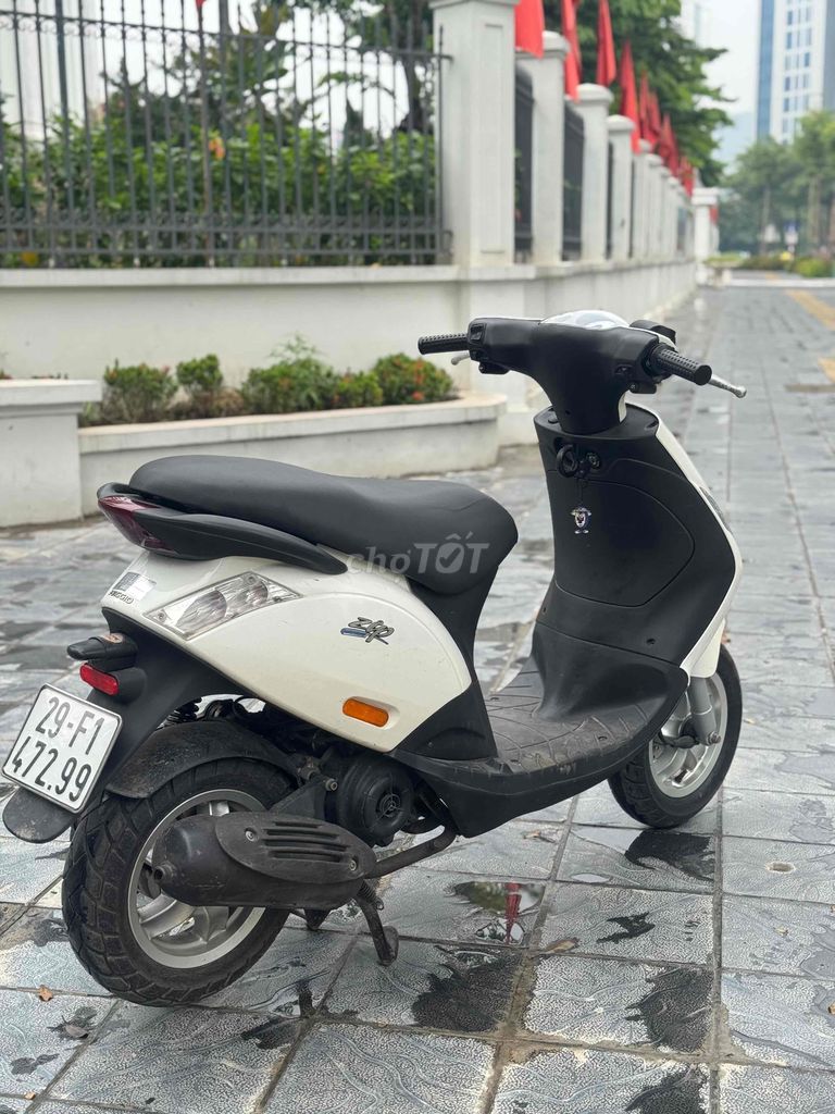 piaggio zip 100cc trắng xe đẹp máy nguyên bản. Mua bán Xe máy tại Quận Nam Từ Liêm Hà Nội được đăng bởi Cường nguyễn hình 3