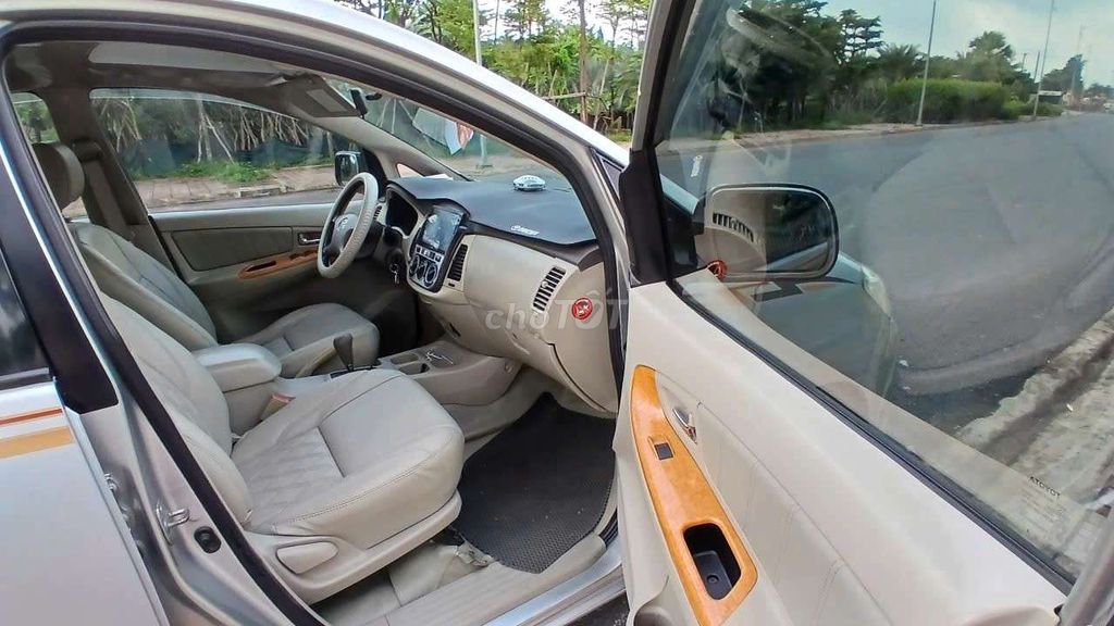 Toyota Innova 2011 2.0E Bạc. Mua bán Ô tô tại Huyện Trảng Bom Đồng Nai được đăng bởi Phuong Nguyễn hình 10