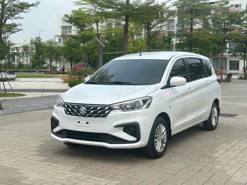 Suzuki Ertiga Hybrid 2023 механическая гибридная версия