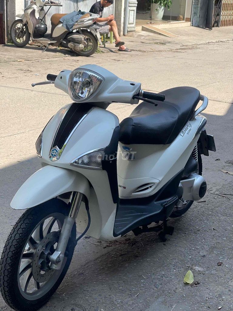 Piaggio Liberty Белый Скутер 2015 с плавным ходом