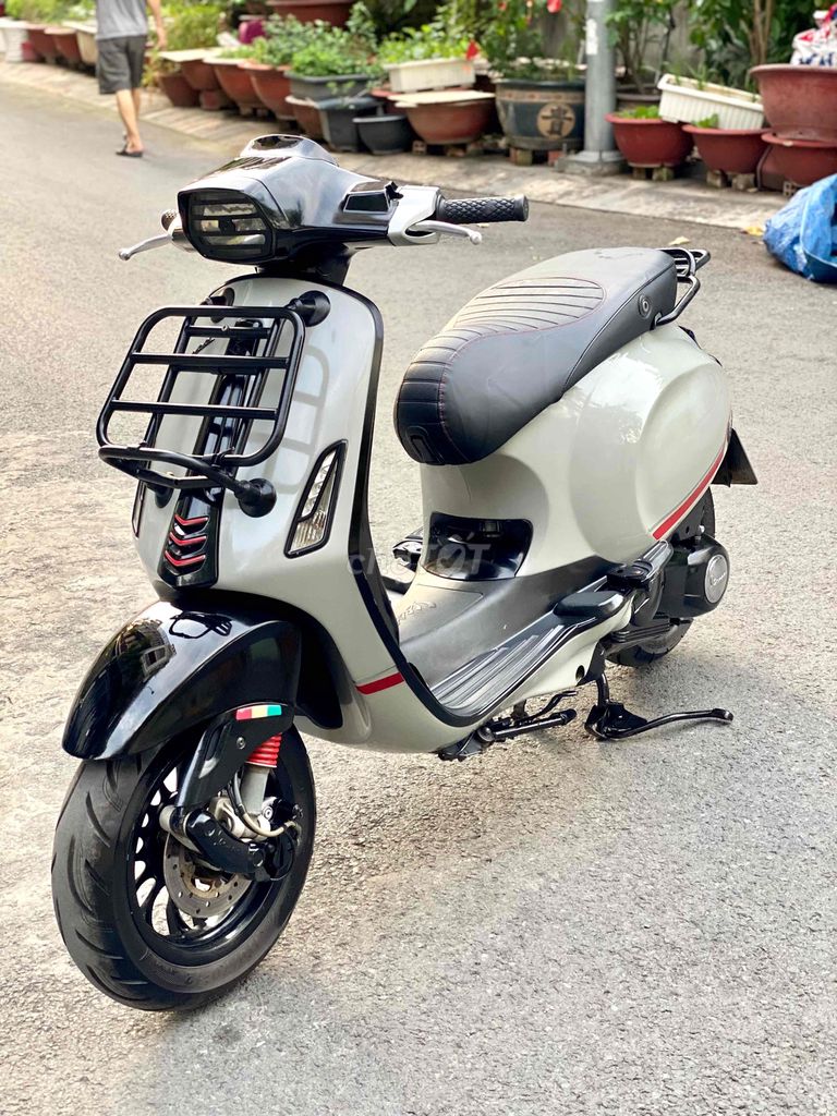 🌈🌈Vespa Sprint 125 đk 2015 đèn vuông bstp