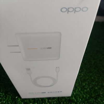 Bộ sạc OPPO 65w thanh lý như hình tặng kèm cáp C