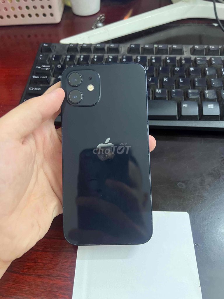 Apple iPhone 12 Đen màn mực. Mua bán Điện thoại tại Quận Thanh Xuân Hà Nội được đăng bởi thanh hình 1