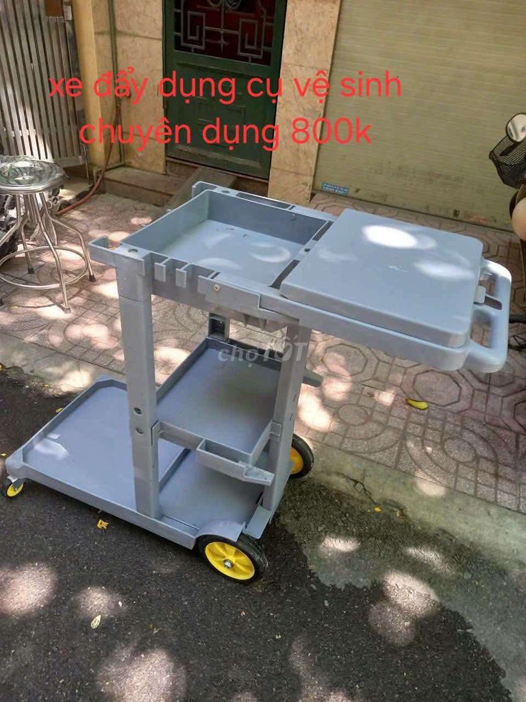 Xe đẩy dụng cụ Xám Nhựa Dễ di chuyển. Mua bán Đồ chuyên dụng, Giống nuôi trồng tại Quận Hoàng Mai Hà Nội được đăng bởi tú kim hình 1