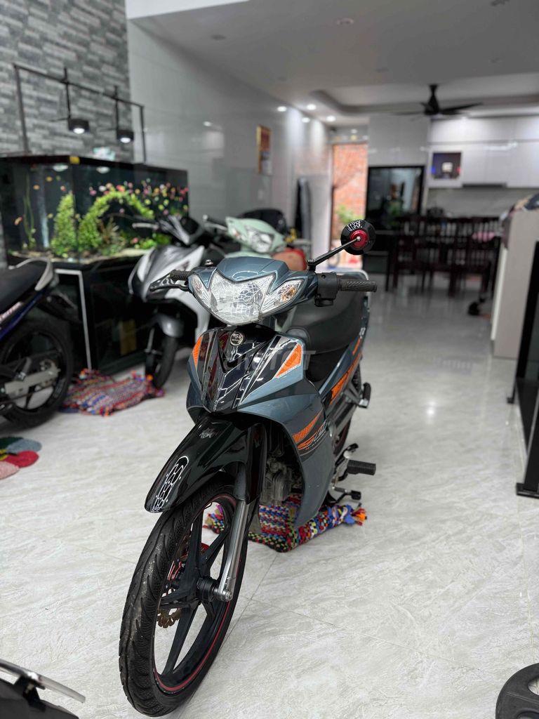 Sirius 50cc 2023 Xám đen Việt Nam