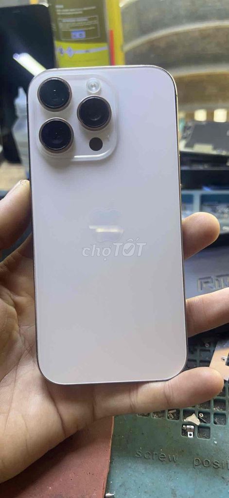 iPhone 16 Pro 128GB Gold giá rẻ. Mua bán Điện thoại tại Quận Bình Tân Tp Hồ Chí Minh được đăng bởi tuấn anh hình 1