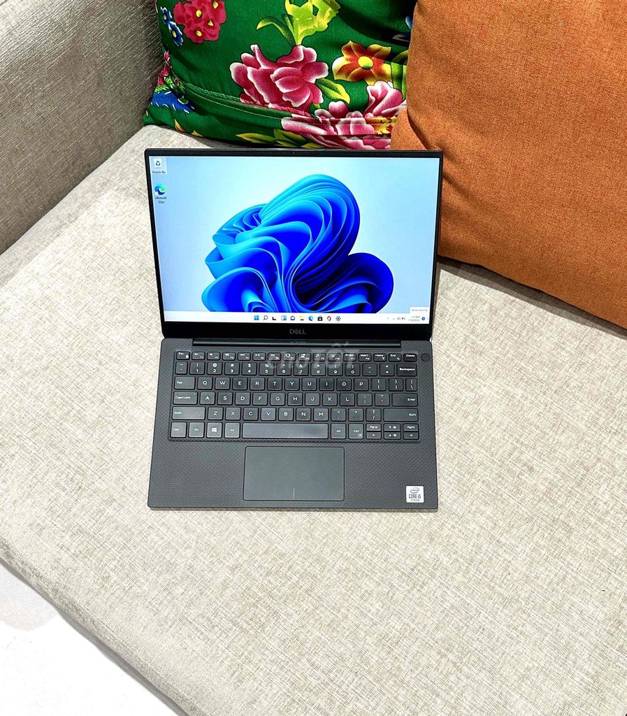 Dell XPS 7390 i5-10210U/8GB/256GB Like New. Mua bán Laptop tại Quận Hồng Bàng Hải Phòng được đăng bởi Trần Mạnh Cường hình 1