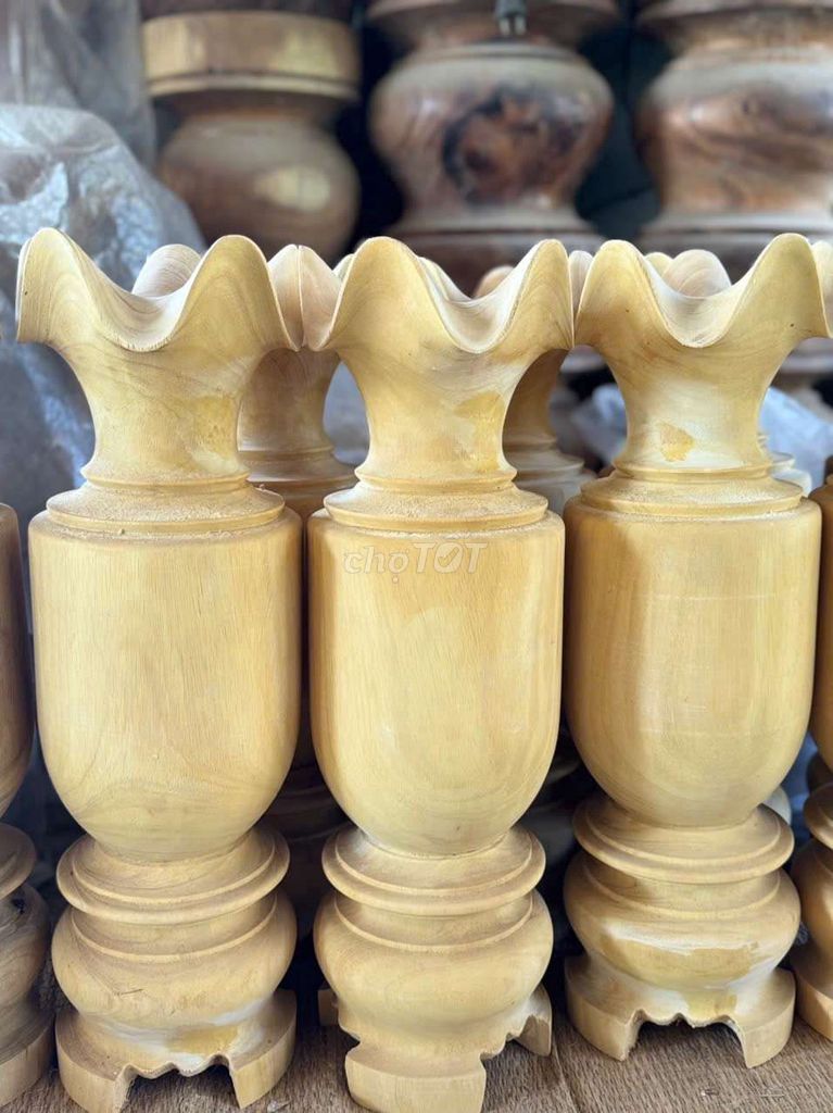 Lọ hoa Gỗ Vàng nhạt Mộc mạc. Mua bán Cây cảnh, đồ trang trí tại Huyện Châu Đức Bà Rịa - Vũng Tàu được đăng bởi Nguyễn thị hương hình 1