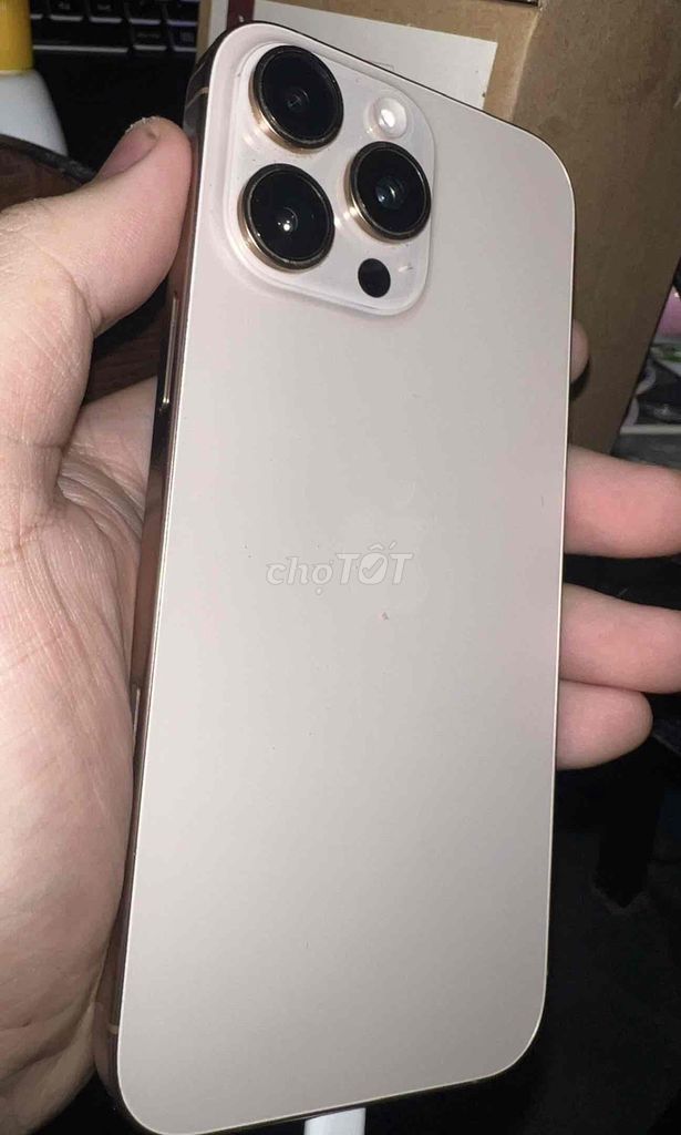 Apple iPhone 16 Pro Max 256GB Vàng Sa Mạc 99%. Mua bán Điện thoại tại Quận 5 Tp Hồ Chí Minh được đăng bởi Thai Nguyen hình 1