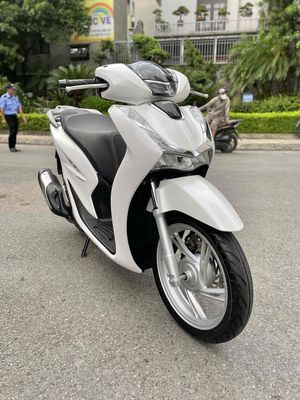Honda SH Việt 2022!! 150 phanh CBS / 35N1-557.63. Mua bán Xe máy tại Quận Hoàng Mai Hà Nội được đăng bởi Xe Máy Quân Oanh  hình 1