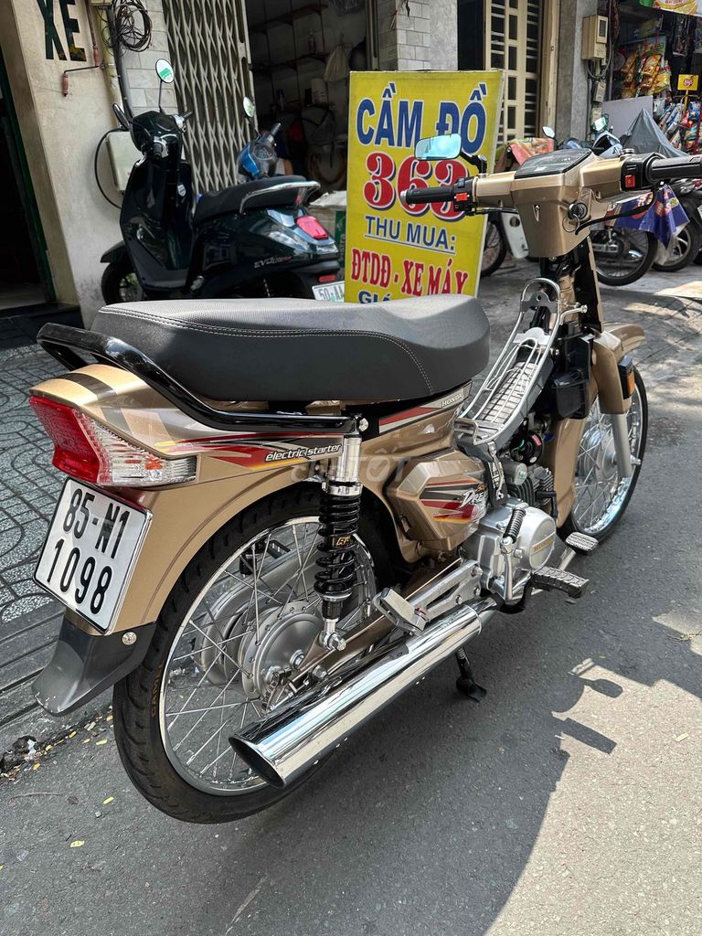 Honda Dream thái 1997. Mua bán Xe máy tại Quận 10 Tp Hồ Chí Minh được đăng bởi Khánh Liêm hình 4