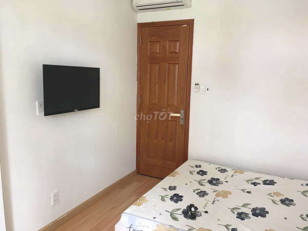 Nhà Đẹp 2 Lầu 5PN 3WC Full Nội Thất Hẻm 793 Trần Xuân Soạn, Tân Hưng