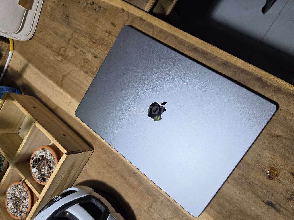 Apple MacBook Pro M1 Pro 16 inch Xám. Mua bán Laptop tại Thành phố Trà Vinh Trà Vinh được đăng bởi Hoài Nguyễn hình 1