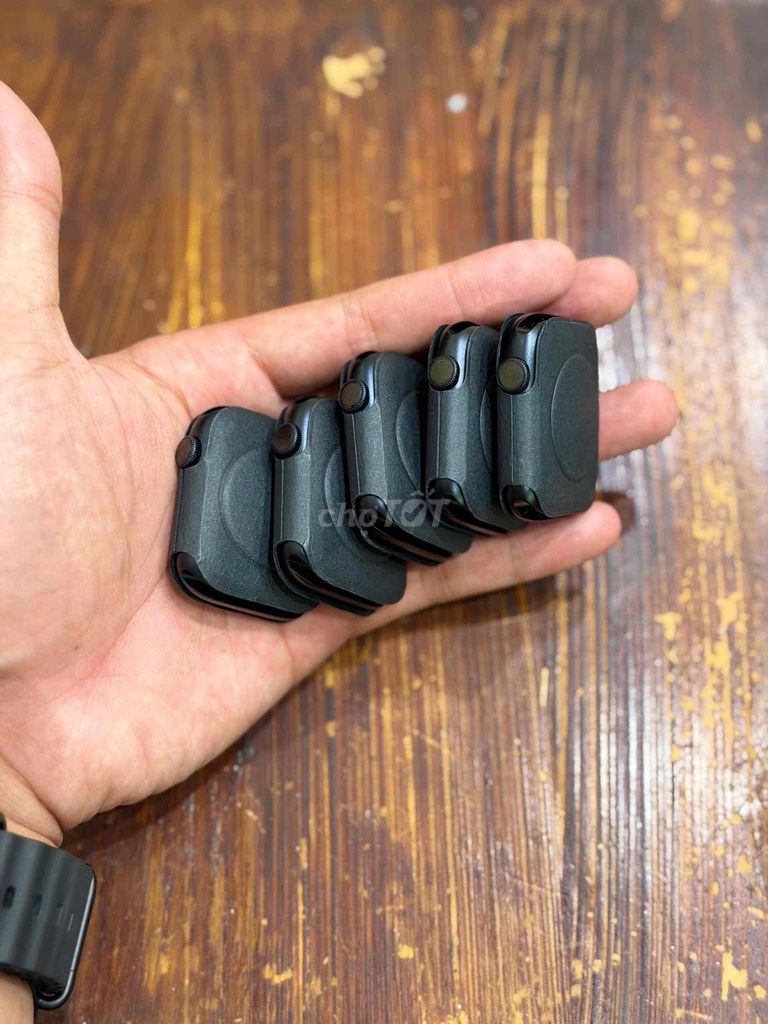Apple Watch Series 7 Nhôm 45mm Midnight Mới. Mua bán Thiết bị đeo thông minh tại Thành phố Bắc Ninh Bắc Ninh được đăng bởi Best Buy hình 1