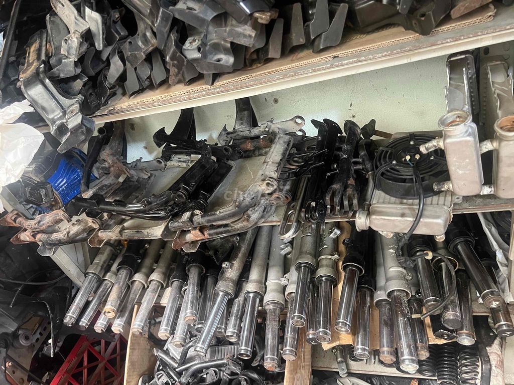 thanh lý phụ tùng Sh - giá từ 100k cần zalo cho e. Mua bán Phụ tùng xe tại Quận Bình Tân Tp Hồ Chí Minh được đăng bởi tho nguyen hình 15