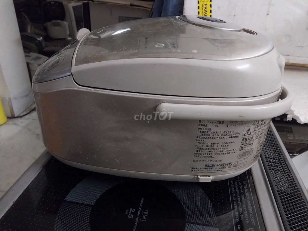 Nồi cơm điện Nhật nội địa Hitachi RZ-JF10E6J. Mua bán Bếp, lò, đồ điện nhà bếp tại Quận Hai Bà Trưng Hà Nội được đăng bởi Anh Giang hình 1