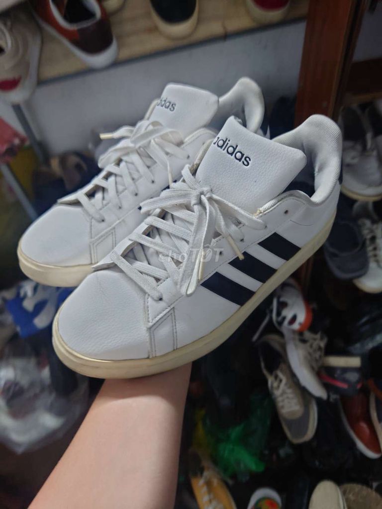 Adidas chính hãng chân 43 ok. Mua bán Giày dép tại Quận Hà Đông Hà Nội được đăng bởi Đức Thịnh 389  hình 1