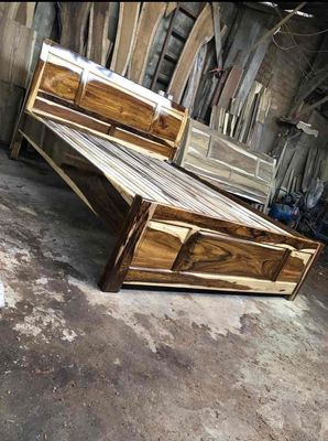 giường gỗ muồng miễn phí vận chuyển