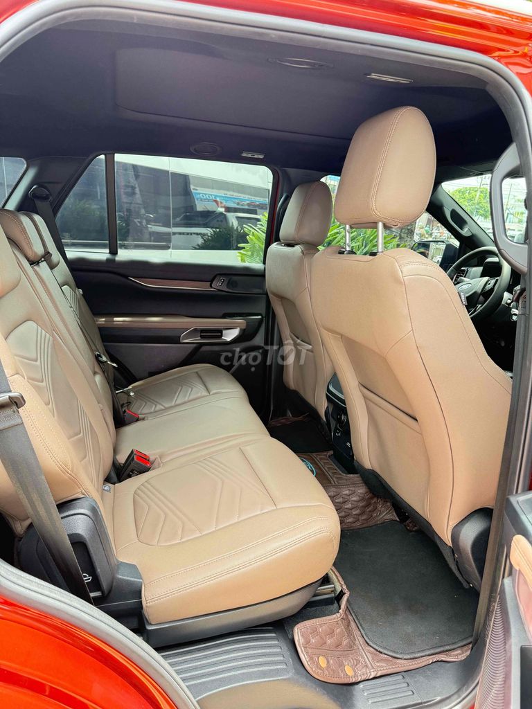 Everest 2023 Titanium AT 4x4 nội thất nâu hiếm.. Mua bán Ô tô tại Quận 1 Tp Hồ Chí Minh được đăng bởi Quynh Nguyen hình 8