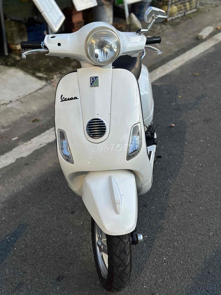 Vespa bstp máy êm nhẹ. Mua bán Xe máy tại Thành phố Thủ Dầu Một Bình Dương được đăng bởi hien pham hình 1