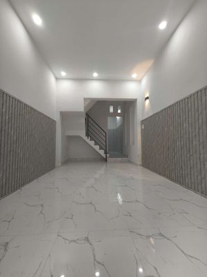 Rent · 4 bd · 42 м² · Quận 6, ул. Đường số 43