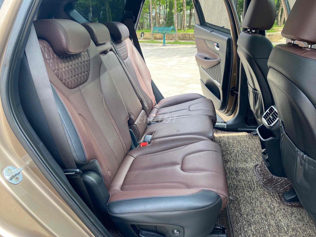 SANTAFE FULL DẦU T10/20 Rất Mới. Mua bán Ô tô tại Quận Long Biên Hà Nội được đăng bởi DUONGMINH AUTO  hình 17