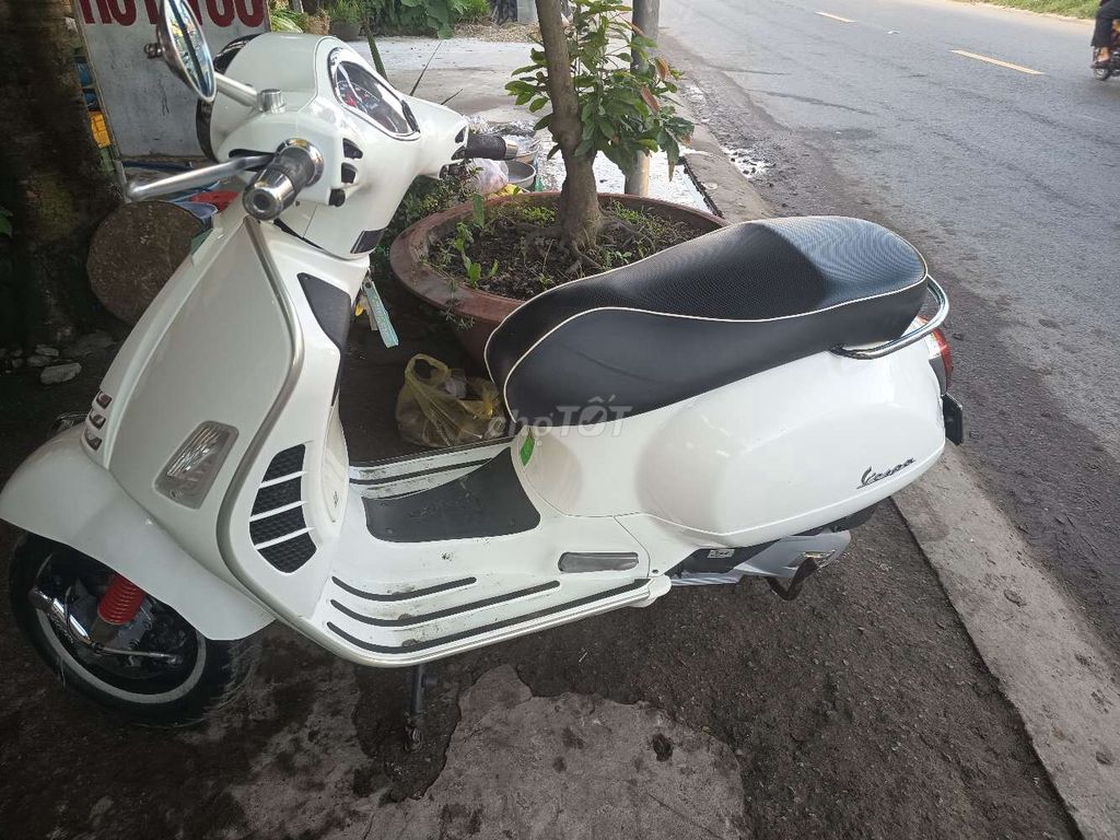 Vespa gts super 125