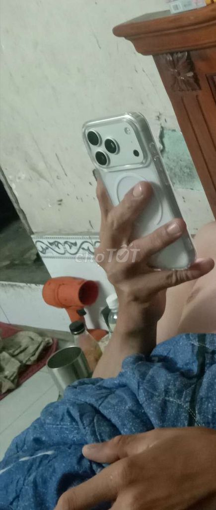 iPhone 17 Pro 256GB Trắng. Mua bán Điện thoại tại Huyện Hóc Môn Tp Hồ Chí Minh được đăng bởi Đỗ văn ca  hình 1