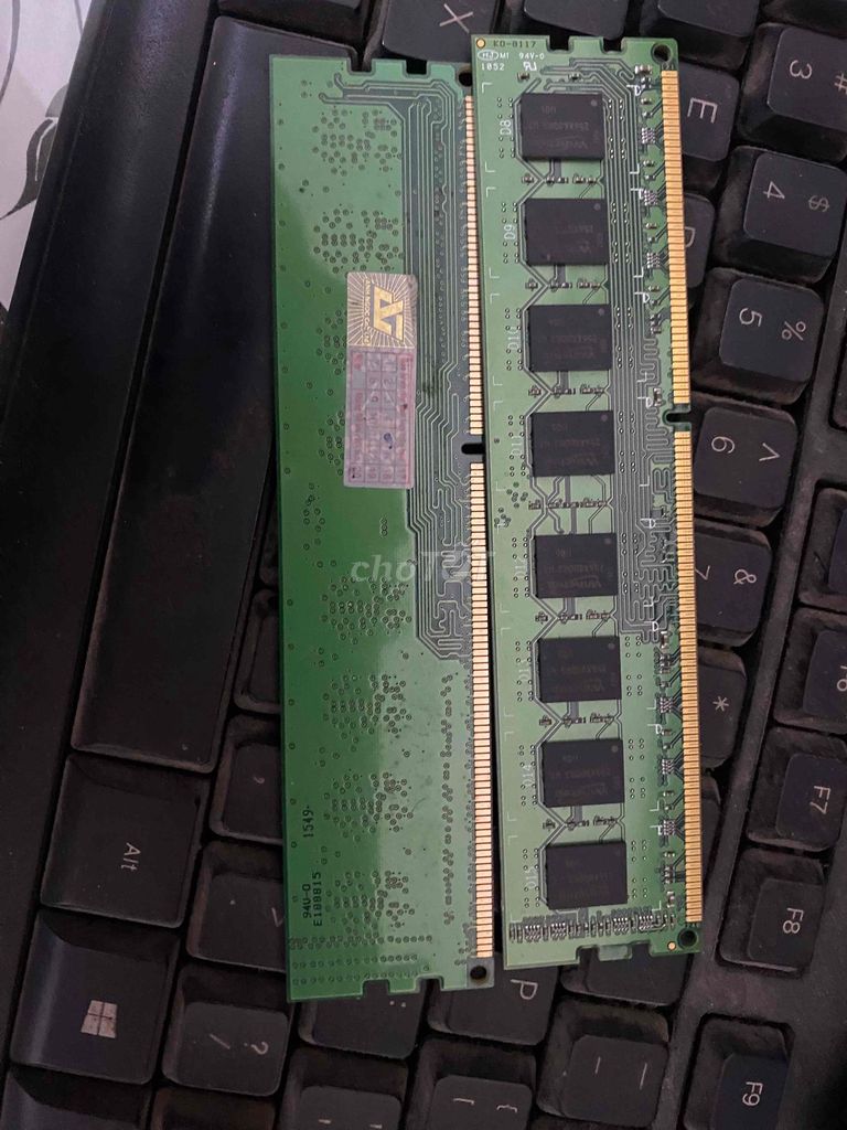 có 2 thanh ram pc 4GB DDR3 Bóc máy không dùng đến. Mua bán Linh kiện (RAM, Card...) tại Huyện Đan Phượng Hà Nội được đăng bởi nguyen thanh hình 1