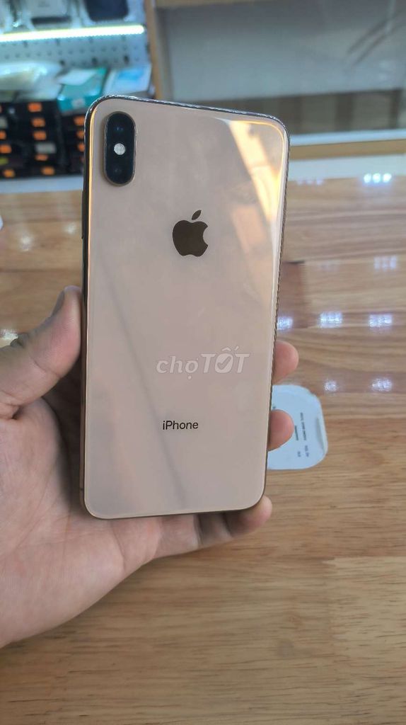 iPhone XS Max 64GB Vàng Like New. Mua bán Điện thoại tại Quận Tây Hồ Hà Nội được đăng bởi NTmobile shop di động hình 1