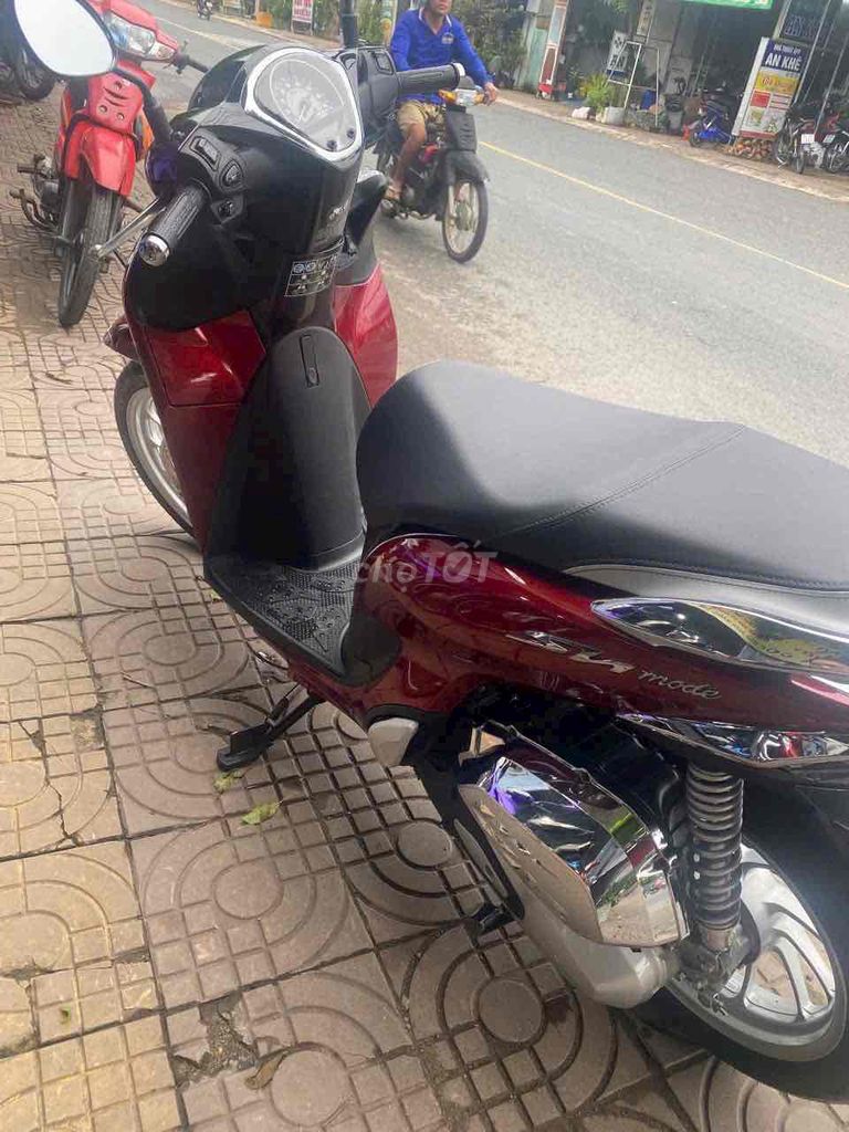 Honda SH Mode Đỏ Đã qua sử dụng. Mua bán Xe máy tại Thành phố Sa Đéc Đồng Tháp được đăng bởi Xe Máy 66 Đồng Tháp Giá Rẻ hình 5