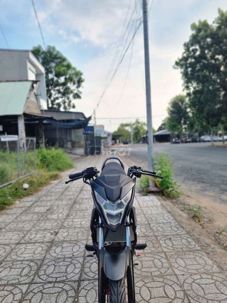 Honda Sonic Đen Đỏ Đã sử dụng. Mua bán Xe máy tại Thành phố Cao Lãnh Đồng Tháp được đăng bởi Vinh Quang  hình 1