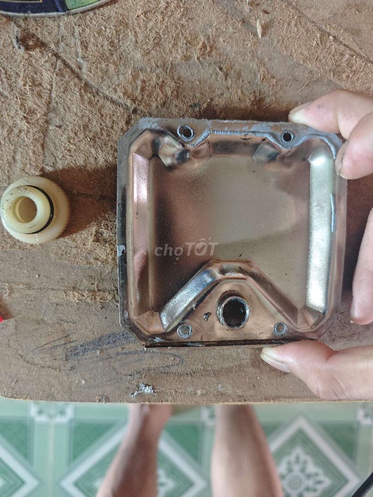 nắp đích của ok 313 và nắp nhớt. Mua bán Đồ chuyên dụng, Giống nuôi trồng tại Huyện Bến Cầu Tây Ninh được đăng bởi Lê Anh Sáng hình 1