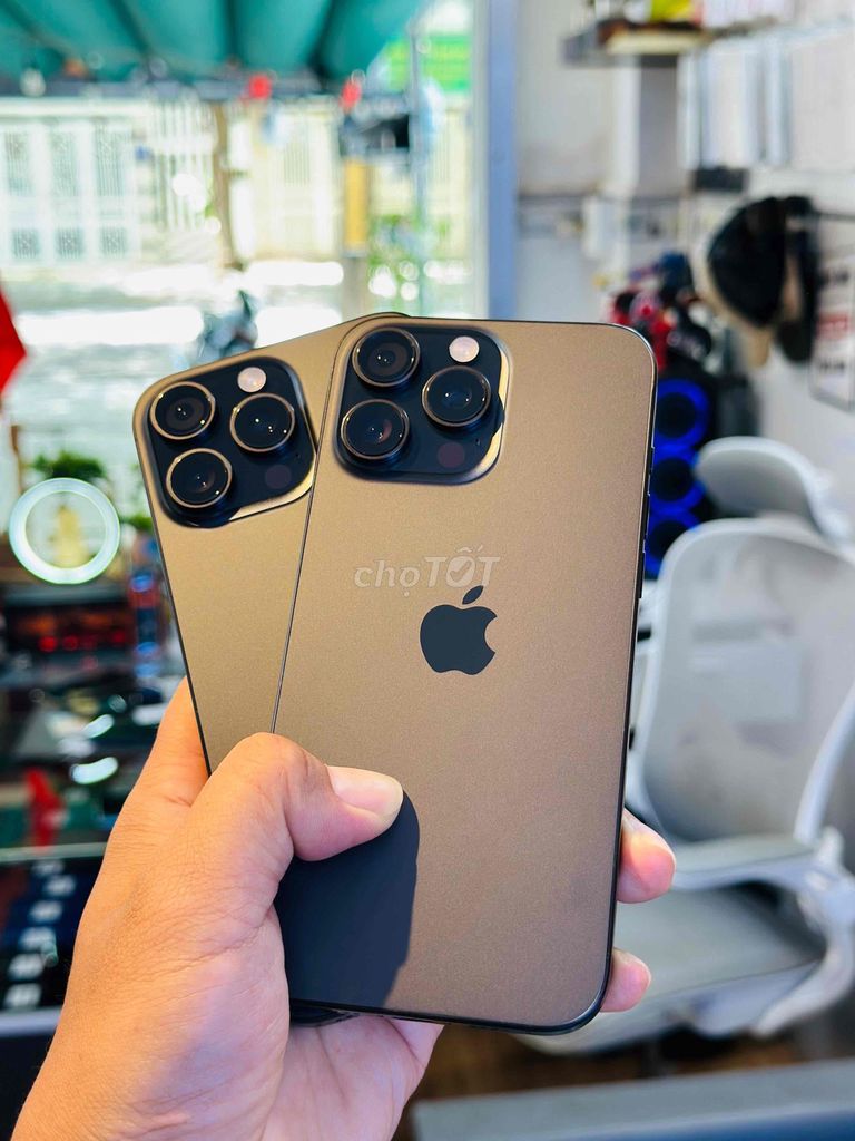 iPhone 16 Pro Max Lock 256GB Titan Black Like New. Mua bán Điện thoại tại Thành phố Nha Trang Khánh Hòa được đăng bởi phương Duy hình 1