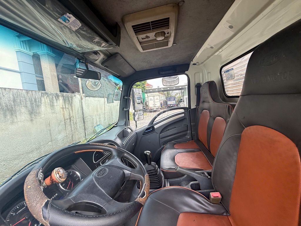 VEAM VT260 THÙNG KÍN ĐỜI 2019 zin đét. Mua bán Xe tải, xe ben tại Thành phố Thủ Đức Tp Hồ Chí Minh được đăng bởi Phúc Nguyễn hình 6